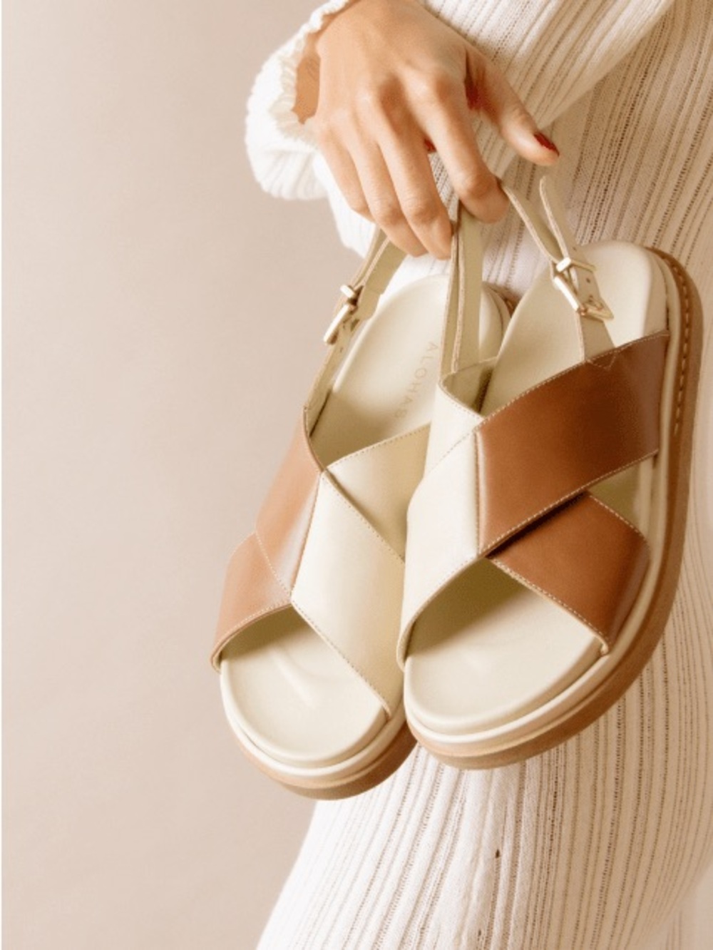 NWOT Alohas 11 Two-Tone Brown Cream Crossband Slingback Sandals Neutral Eco Boho